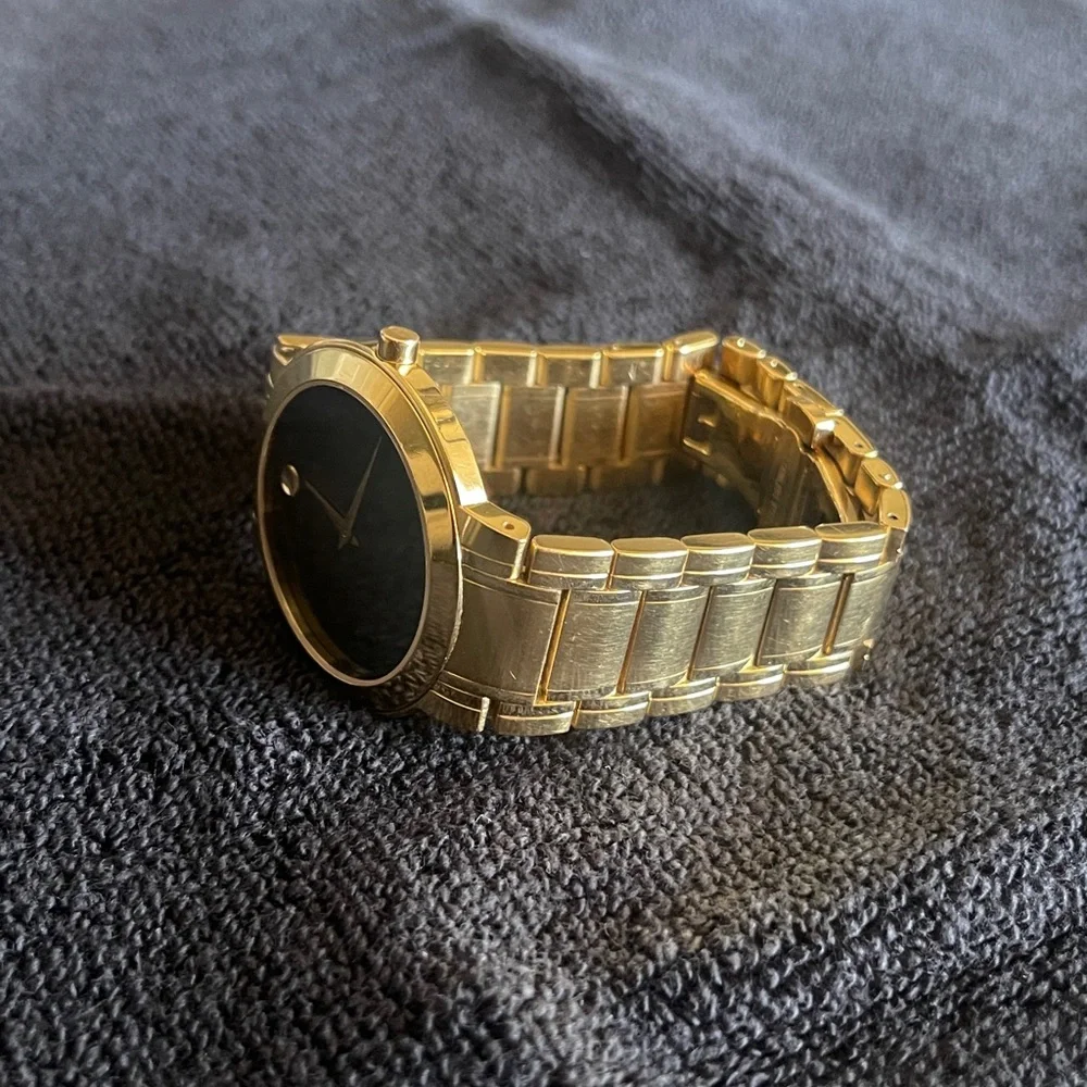 Movado mens 38mm museum watch - Picture 4 of 11